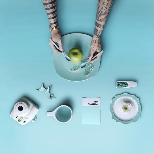 artist-working-what-my-hands-doing-ponypork-2