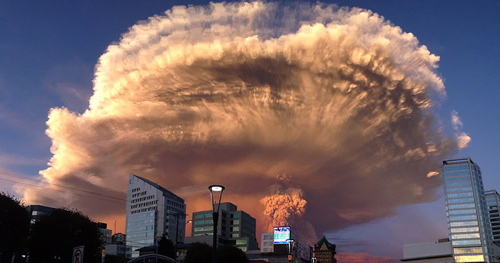 34 Breathtaking Pics Of Volcano Eruption In Chile That Forced 4,000 To Evacuate