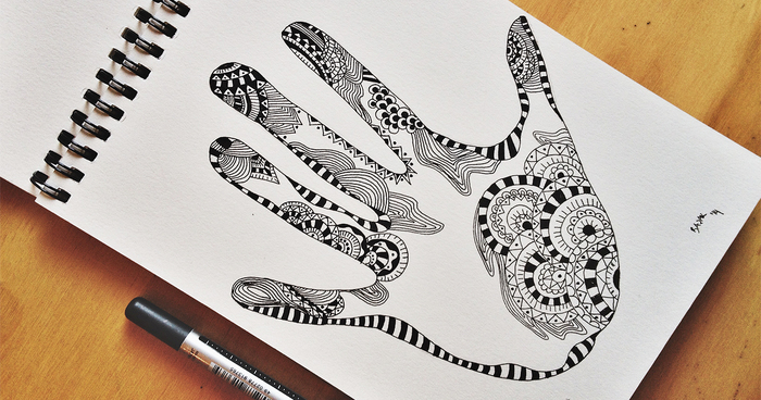 Quickie Black Ink Pen Doodles: Patternized Objects And Animals