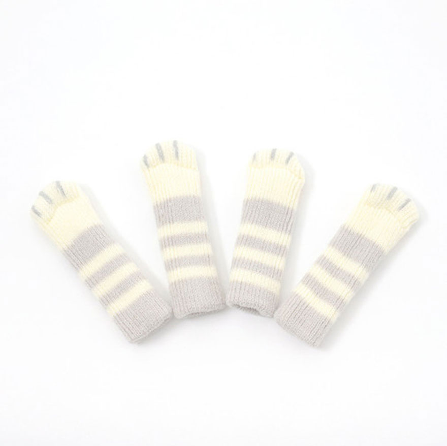 cat-paw-sock-feet-chair-nekoashi-toyo-case-6 cat-paw-sock-feet-chair-nekoashi-toyo-case-6