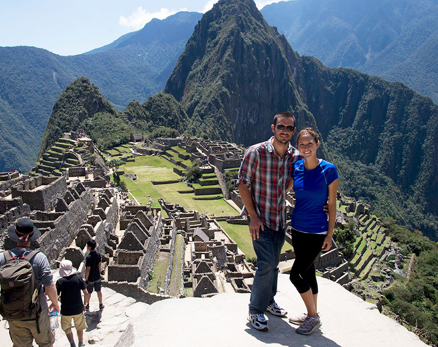 couple-sells-everything-travels-world-cat-matt-jessica-johnson-16 couple-sells-everything-travels-world-cat-matt-jessica-johnson-16