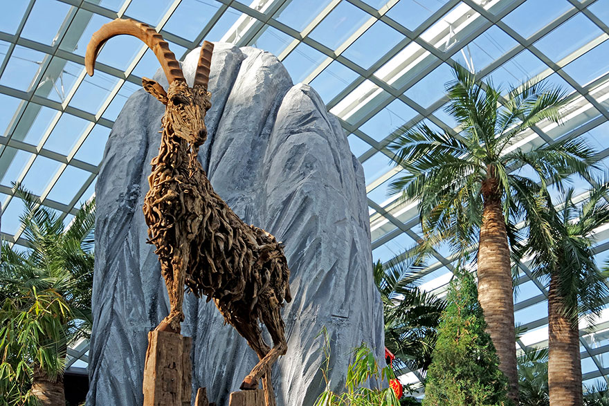 driftwood-animal-sculptures-jame-doran-webb-2 driftwood-animal-sculptures-jame-doran-webb-2