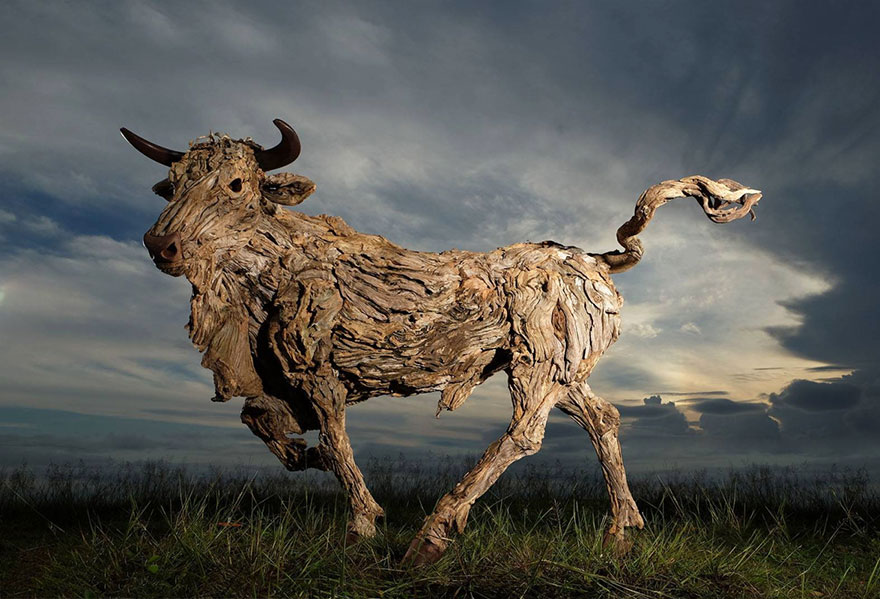 driftwood-animal-sculptures-jame-doran-webb-4 driftwood-animal-sculptures-jame-doran-webb-4