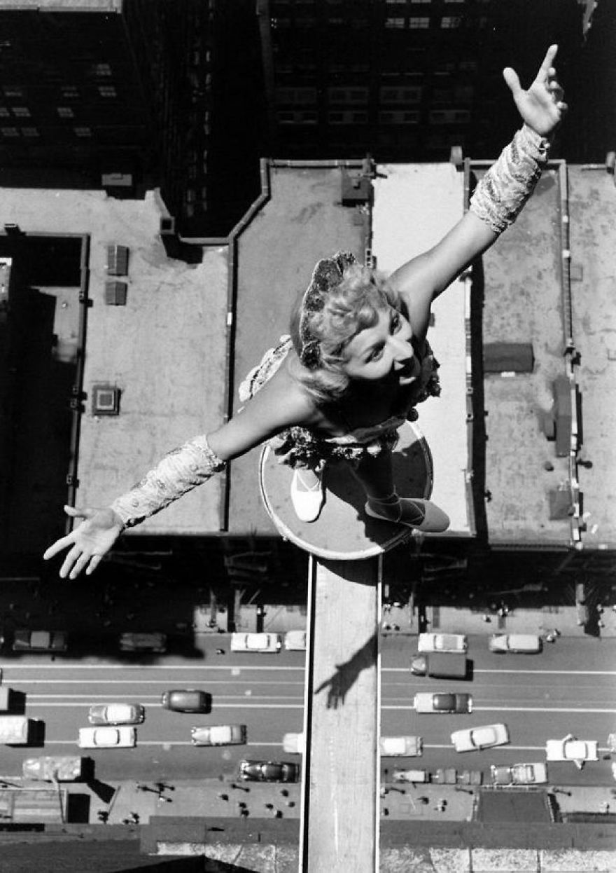 33 Spine-chilling Photographs From On Top Of The World