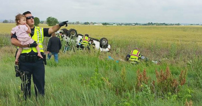 Police Officer Distracts Little Girl After Father Dies In Tragic Car Accident