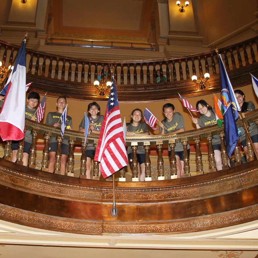 25 Teens From Around The World Unite To Bike 3,000 Miles Across The Us To Rescue Orphans 25 Teens From Around The World Unite To Bike 3,000 Miles Across The Us To Rescue Orphans