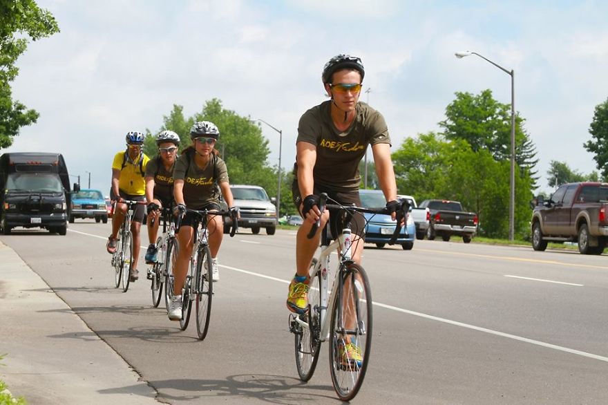 25 Teens From Around The World Unite To Bike 3,000 Miles Across The Us To Rescue Orphans 25 Teens From Around The World Unite To Bike 3,000 Miles Across The Us To Rescue Orphans