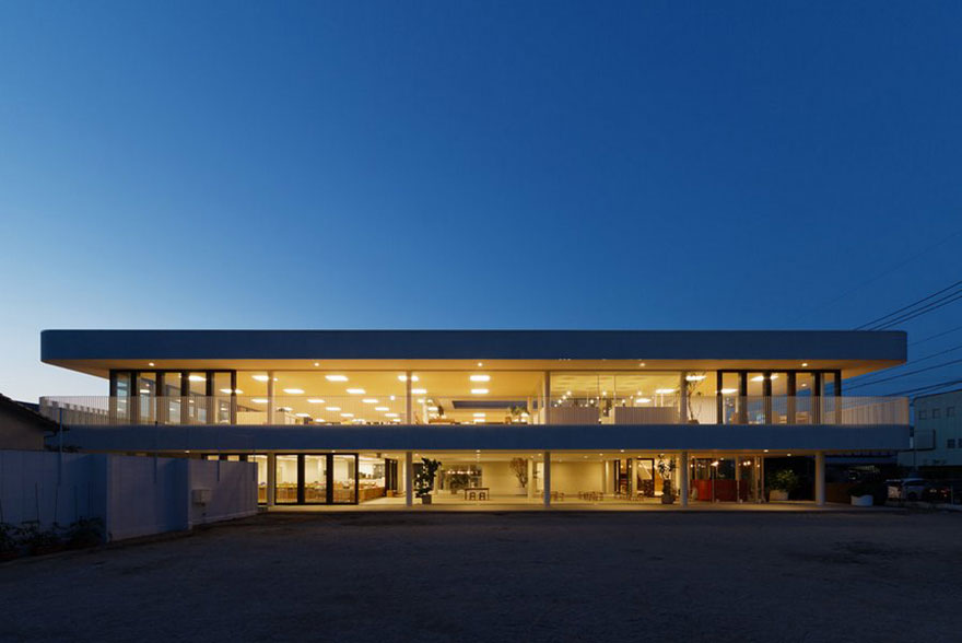 preschool-collects-rainwater-puddles-kids-play-dai-ichi-yochien-hibino-sekkei-4