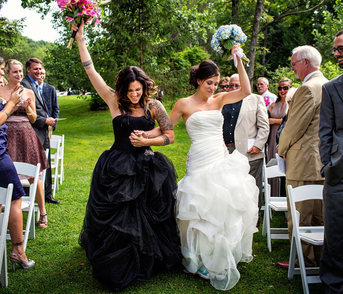 90 Beautiful Same Sex Wedding Photos Show That Love Knows No Boundaries