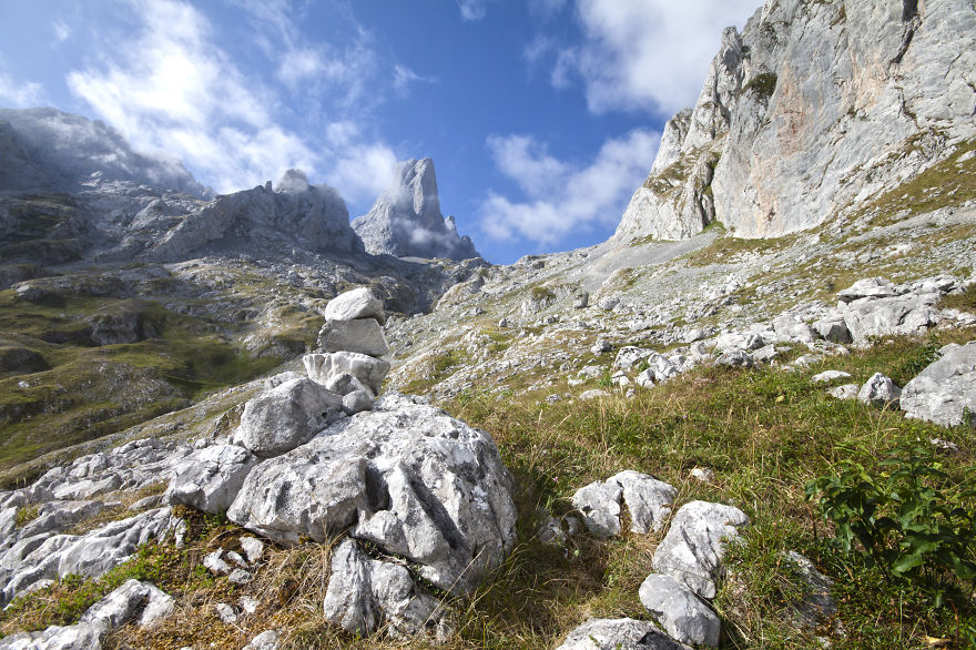 Stunning Photos Of Pico Urriellu, The Most Beautiful Mountain In Spain Stunning Photos Of Pico Urriellu, The Most Beautiful Mountain In Spain