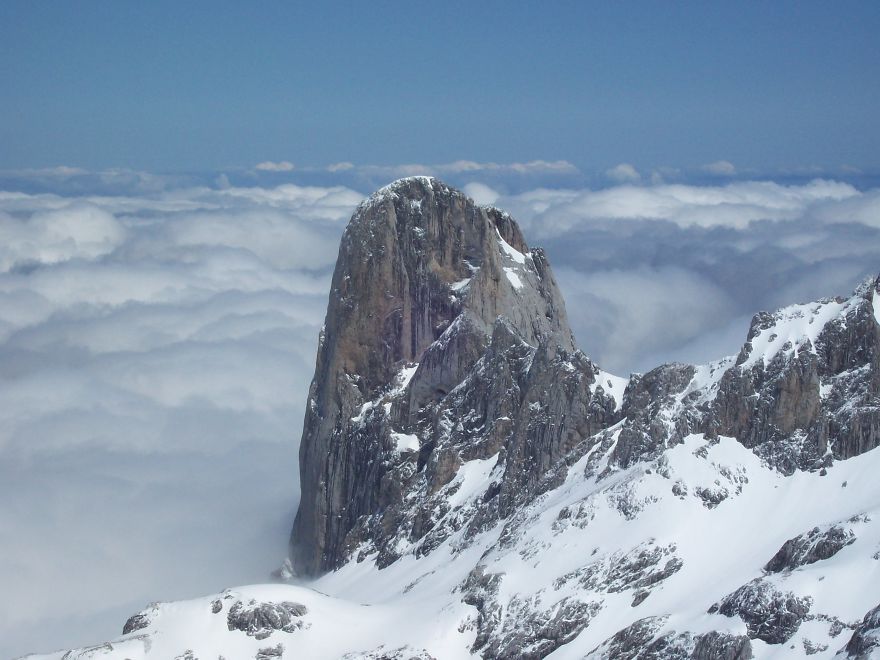 Stunning Photos Of Pico Urriellu, The Most Beautiful Mountain In Spain Stunning Photos Of Pico Urriellu, The Most Beautiful Mountain In Spain