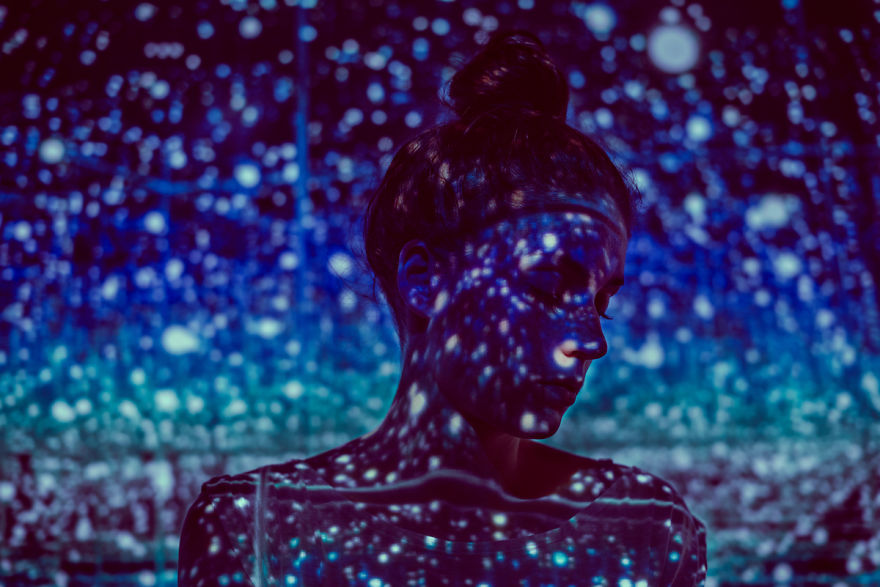 I Photograph Beautiful Women With Their Eyes Shut I Photograph Beautiful Women With Their Eyes Shut