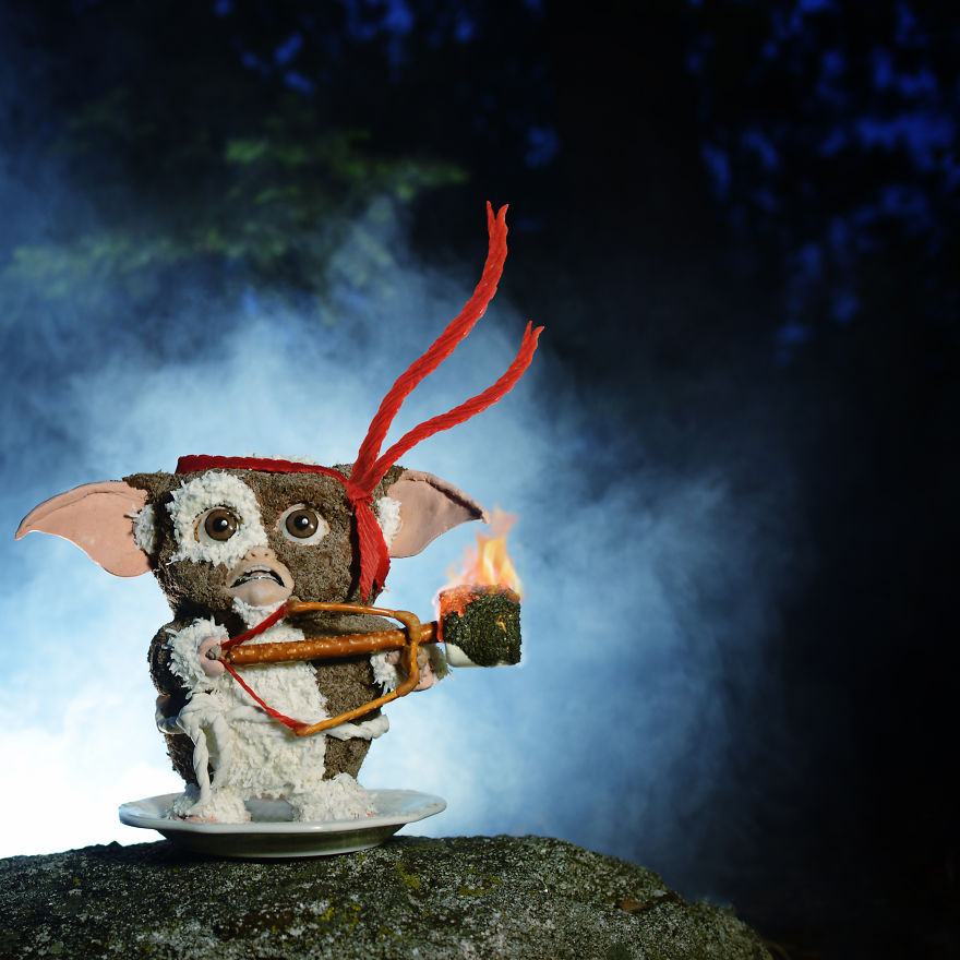 I Made A Gremlins Cake!