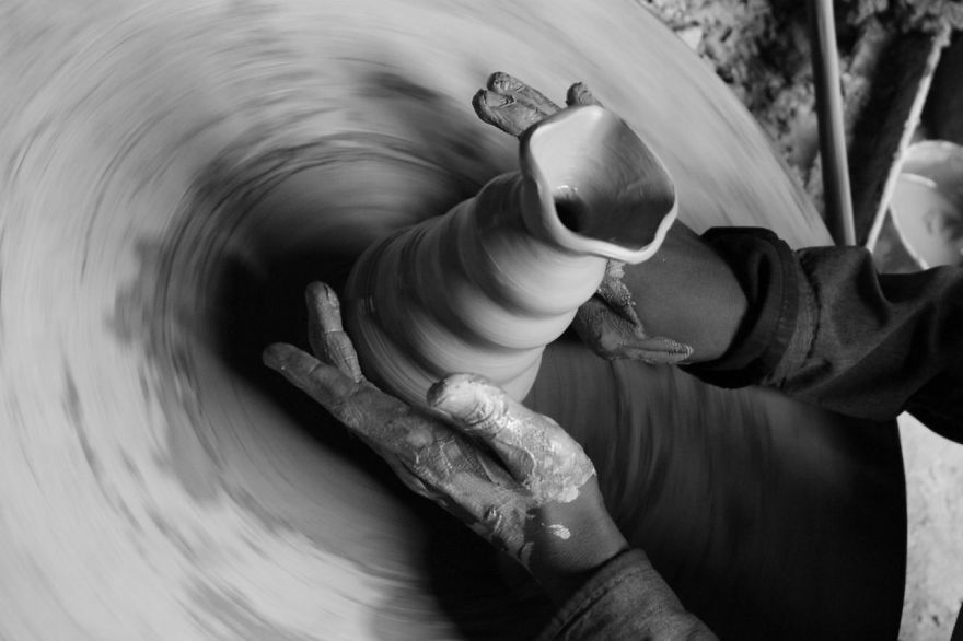 Keeping The Tradition Of Pottery Alive In Delhi Keeping The Tradition Of Pottery Alive In Delhi