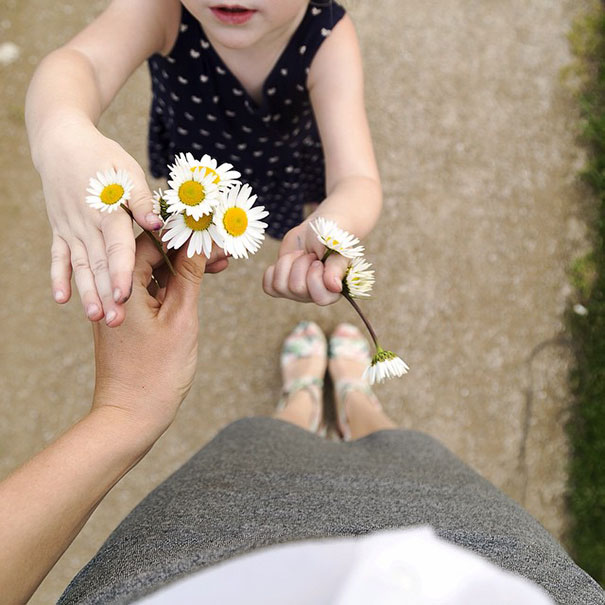 The Same Frame Everyday: An Instagram Account Full Of Colorful Daily Celebrations The Same Frame Everyday: An Instagram Account Full Of Colorful Daily Celebrations