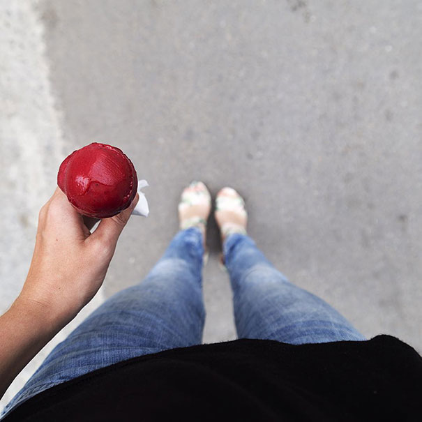 The Same Frame Everyday: An Instagram Account Full Of Colorful Daily Celebrations The Same Frame Everyday: An Instagram Account Full Of Colorful Daily Celebrations