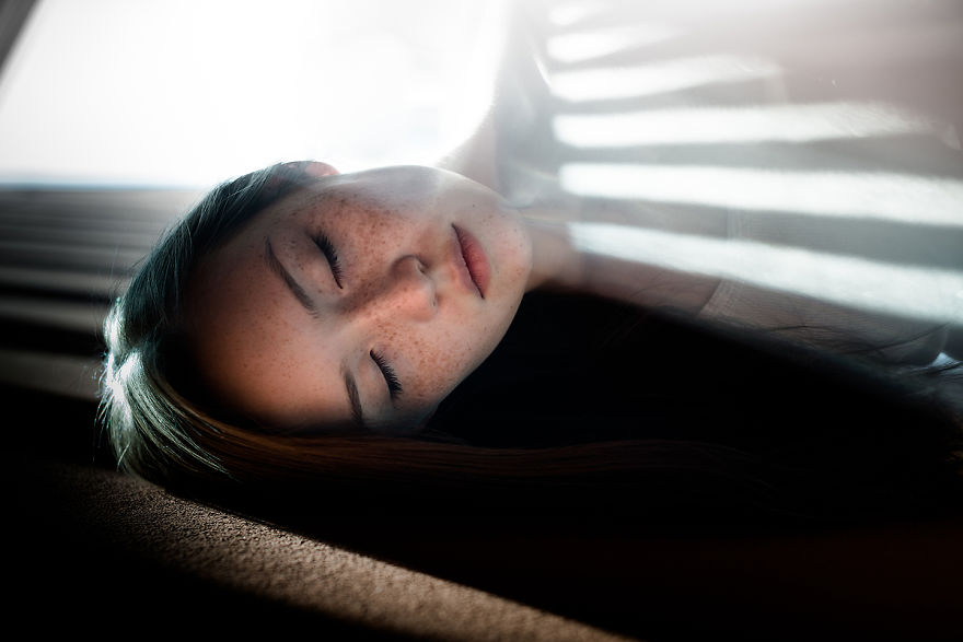 I Photograph Beautiful Women With Their Eyes Shut