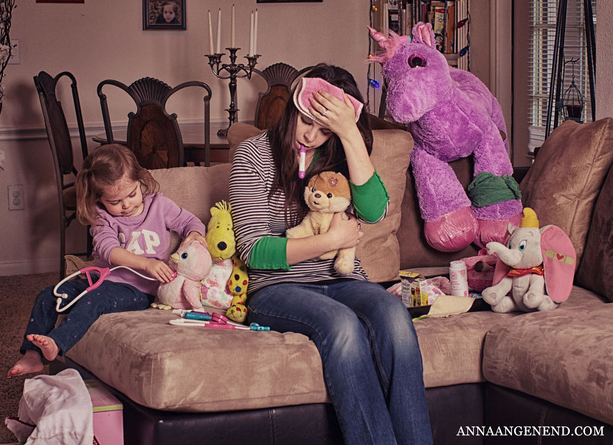 "mom Life" Photo Series Shows The Reality Of Parenting A Toddler "mom Life" Photo Series Shows The Reality Of Parenting A Toddler