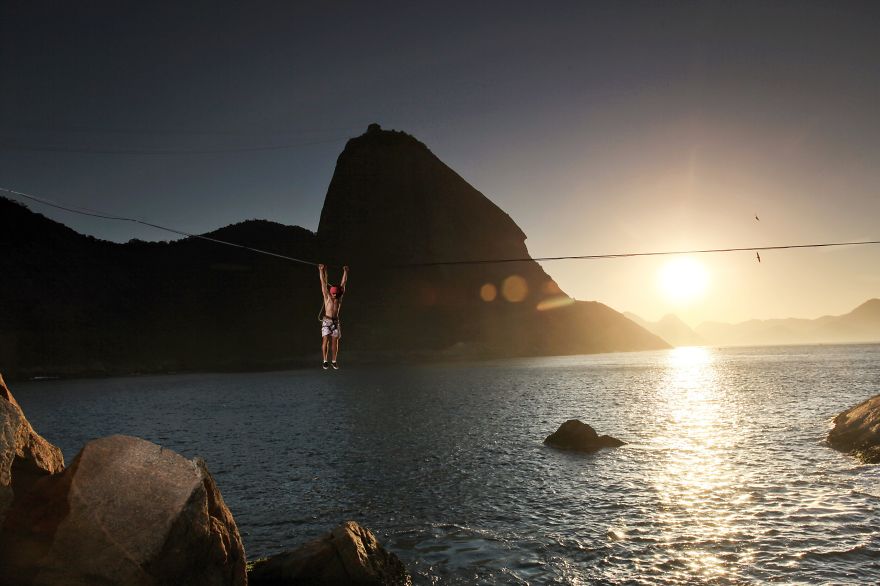 I Capture Breathtaking Moments With High-Line Climbers In Beautiful Sunrises