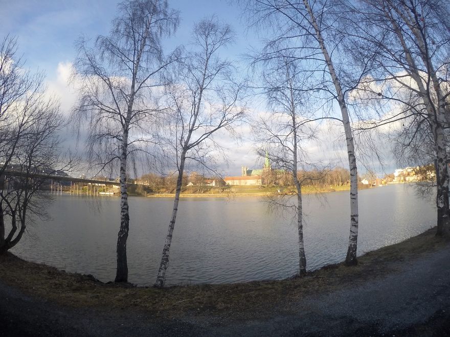 Nidarosdomen Og Nidelva