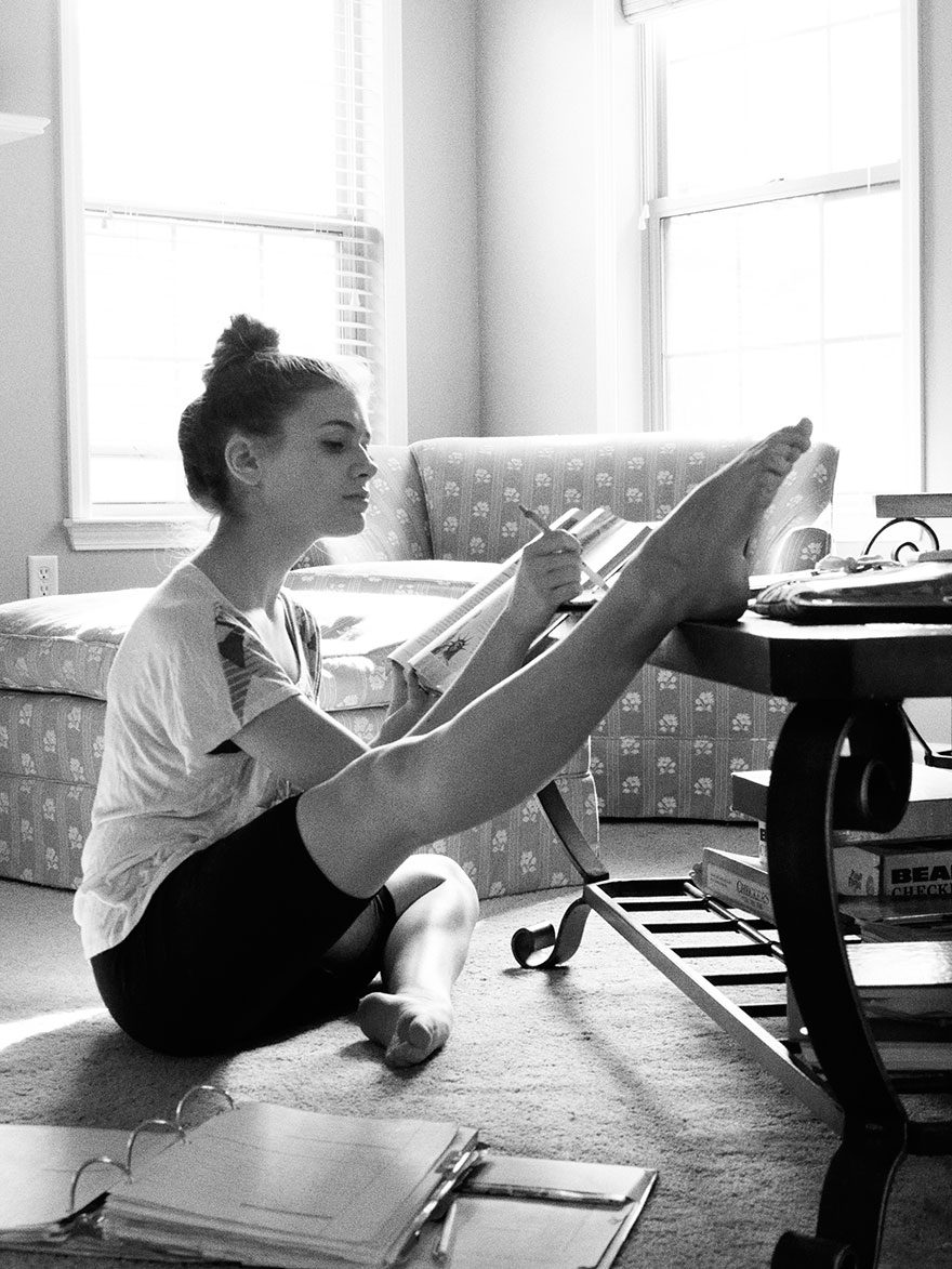 I Photograph Dancers In Their Own Homes I Photograph Dancers In Their Own Homes