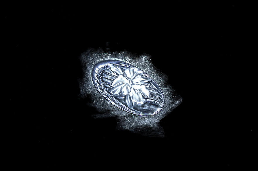 Mysterious Transparency: I Photograph Simple Objects To Show Their Uniqueness Mysterious Transparency: I Photograph Simple Objects To Show Their Uniqueness