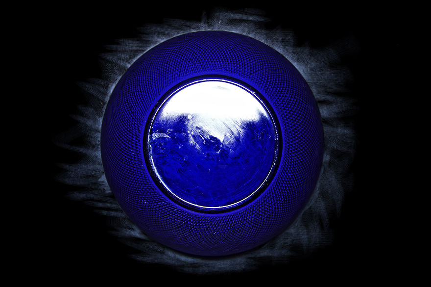 Mysterious Transparency: I Photograph Simple Objects To Show Their Uniqueness