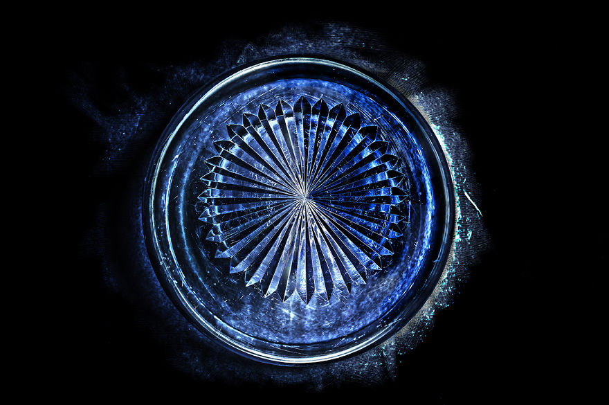 Mysterious Transparency: I Photograph Simple Objects To Show Their Uniqueness