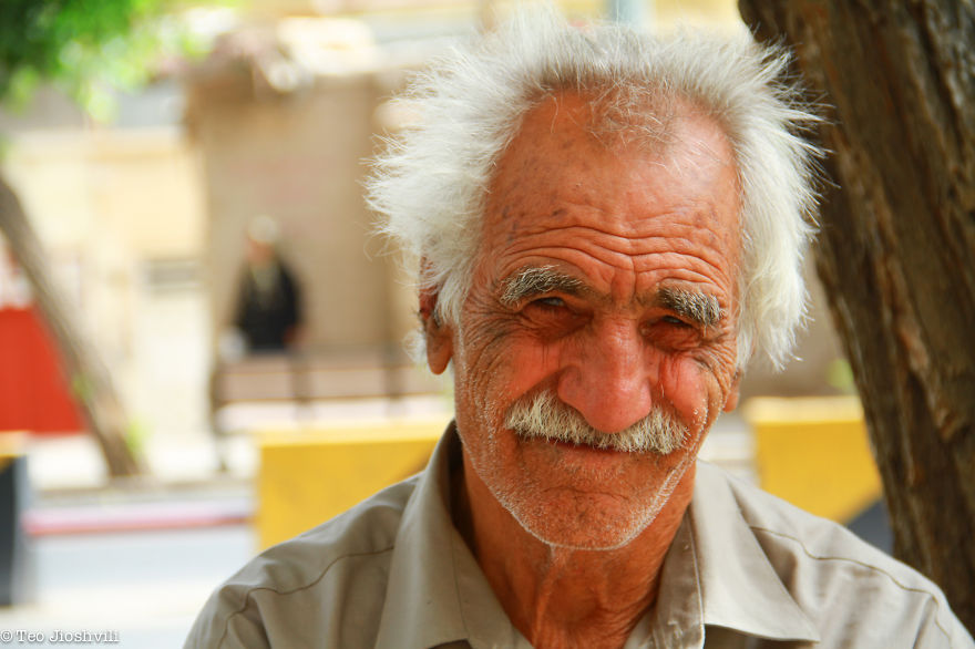 Few Reasons Why You Should Put Iran In Your Bucket List