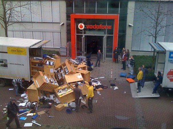 Most Hilarious Moving House Fails