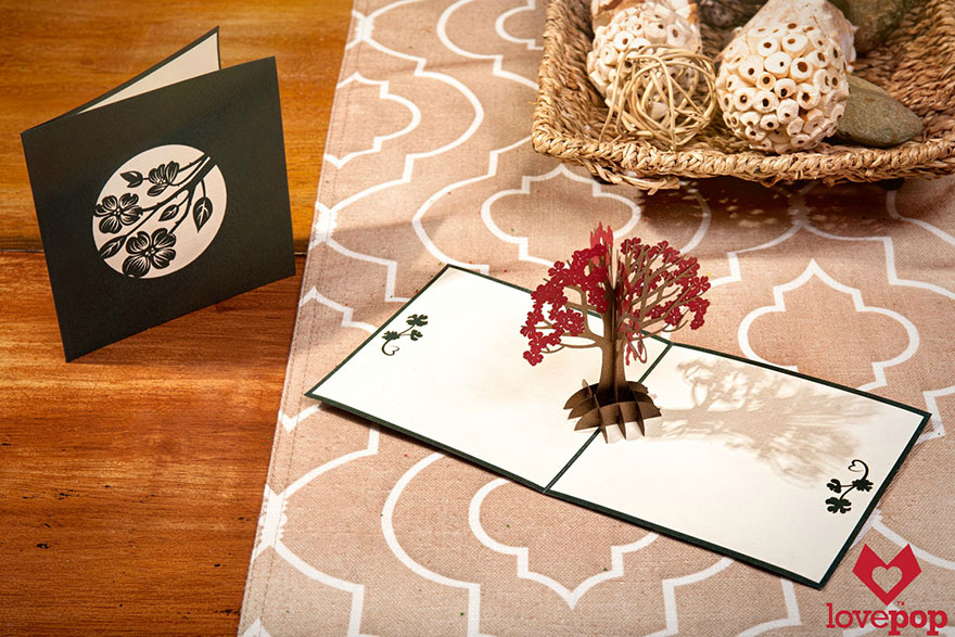 My Friends Design Crazily Detailed Cards That Pop Up With Surprises My Friends Design Crazily Detailed Cards That Pop Up With Surprises