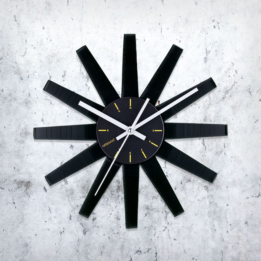 I Give Old Vinyl Records A New Life I Give Old Vinyl Records A New Life