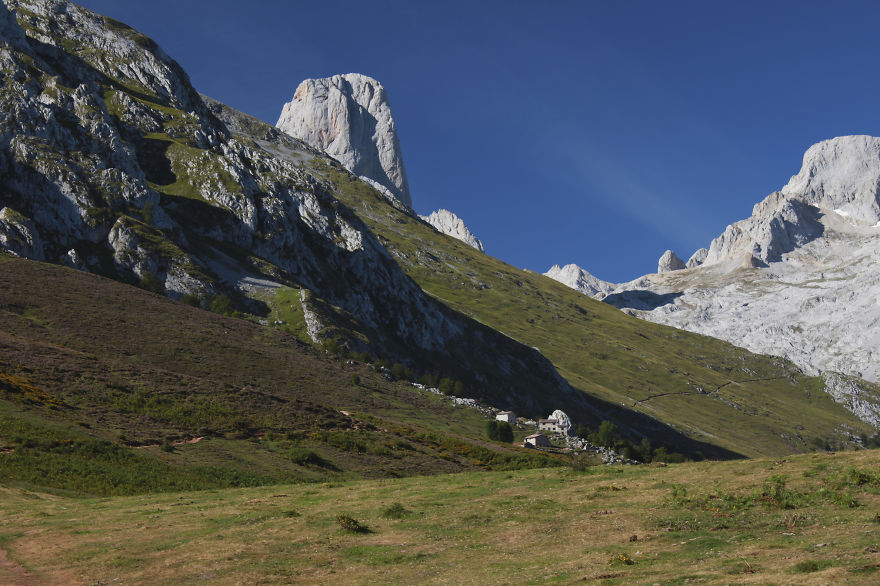 Stunning Photos Of Pico Urriellu, The Most Beautiful Mountain In Spain Stunning Photos Of Pico Urriellu, The Most Beautiful Mountain In Spain