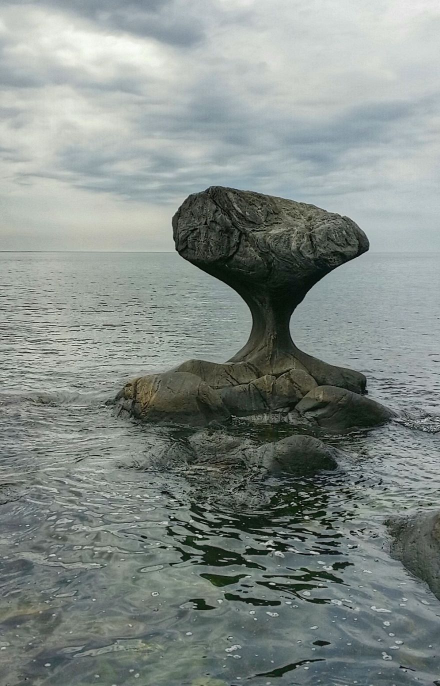 Kannesteinen, I Oppedal På Vestsiden Av Vågsøy Norge