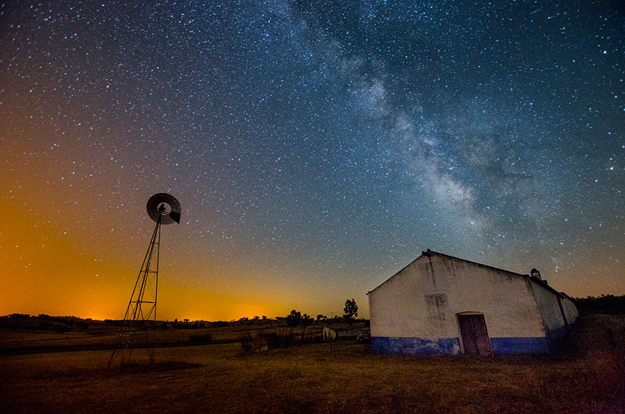 I Capture The Starry Skies Of Less-Polluted Places I Capture The Starry Skies Of Less-Polluted Places