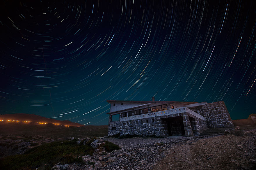I Capture The Starry Skies Of Less-Polluted Places