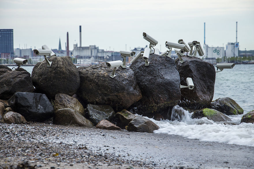 I Infect Cities With CCTVs And Satellite Dishes I Infect Cities With CCTVs And Satellite Dishes