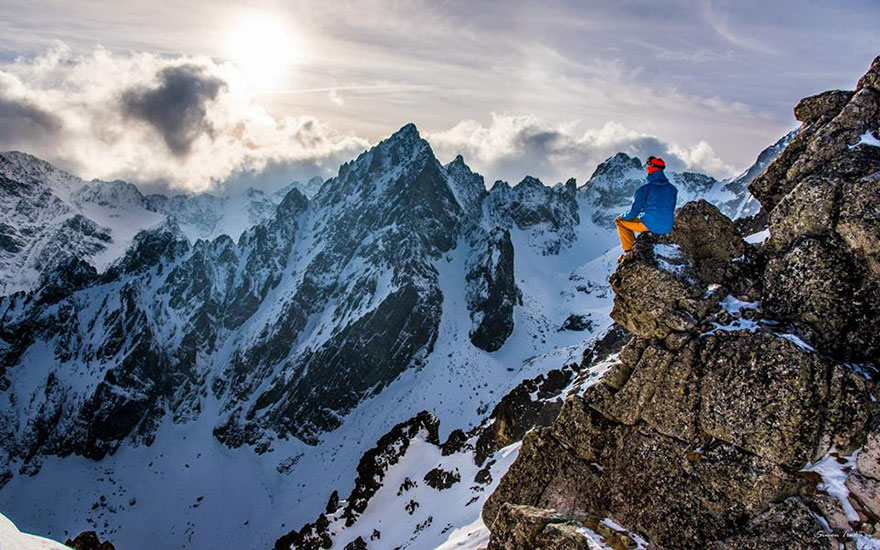 I Have Issues Sleeping At Home, So I Pack My Sleeping Bag And Go To The Mountains I Have Issues Sleeping At Home, So I Pack My Sleeping Bag And Go To The Mountains