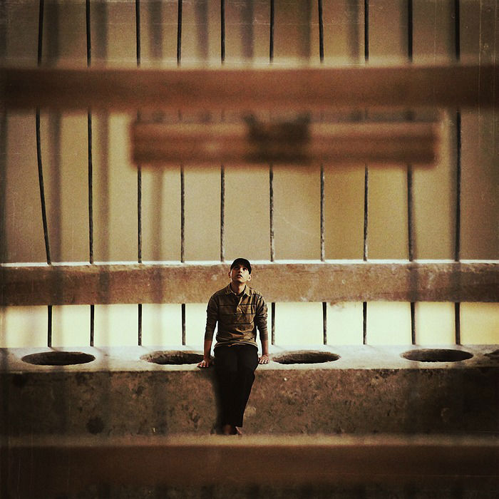 Photographer’s Adventures In A Miniature World