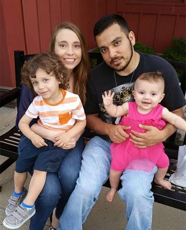 baby-girl-glasses-first-time-sees-family-piper-jessica-sinclair-4 baby-girl-glasses-first-time-sees-family-piper-jessica-sinclair-4