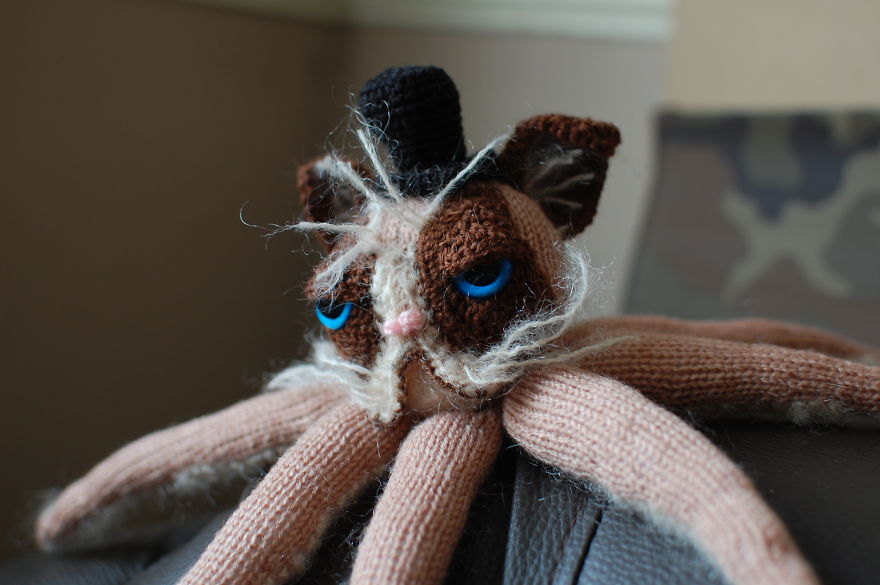 I Handmade A Grumpy Catipus That Hates Everything I Handmade A Grumpy Catipus That Hates Everything