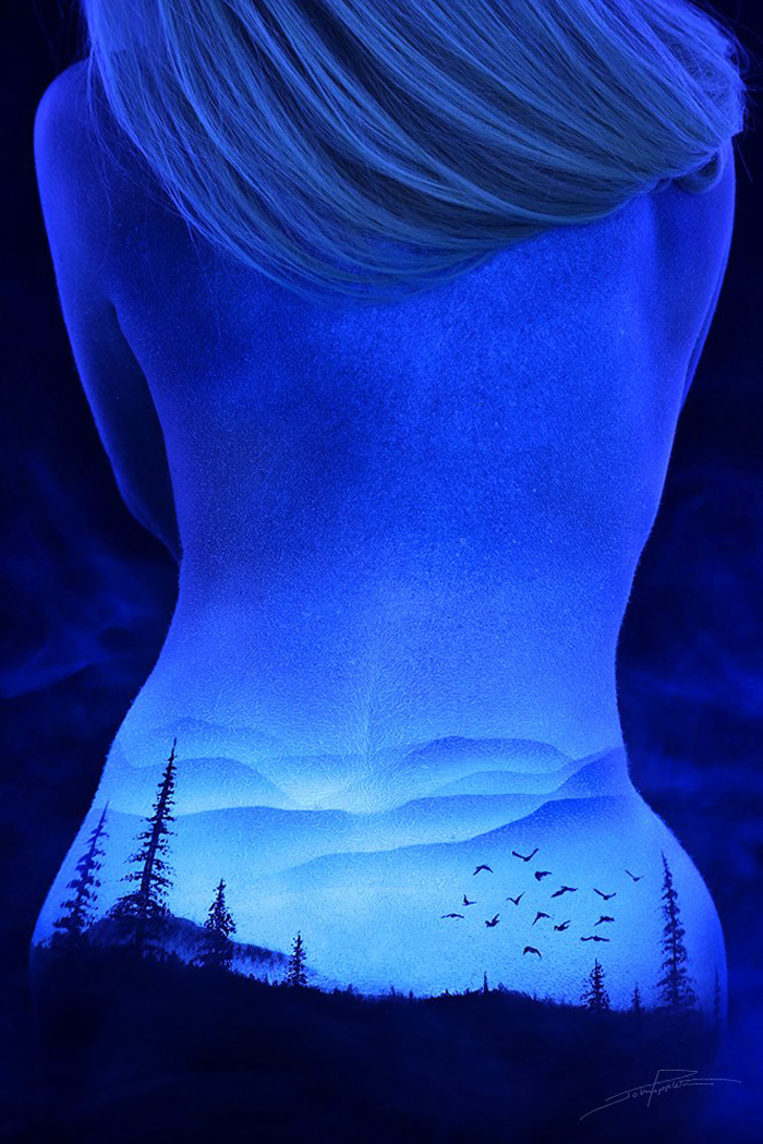 body-painting-uv-light-bodyscapes-john-poppleton-6 body-painting-uv-light-bodyscapes-john-poppleton-6