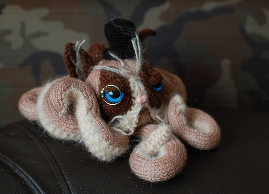 I Handmade A Grumpy Catipus That Hates Everything