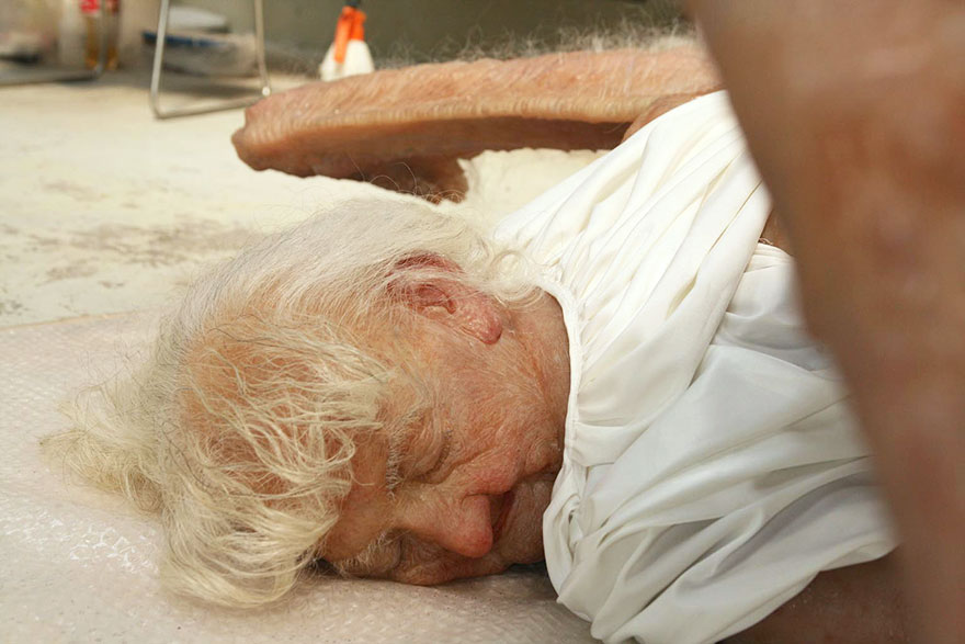 fallen-angel-sculpture-realistic-7