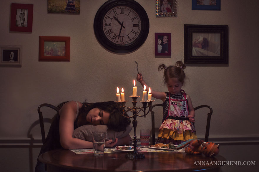 "mom Life" Photo Series Shows The Reality Of Parenting A Toddler "mom Life" Photo Series Shows The Reality Of Parenting A Toddler