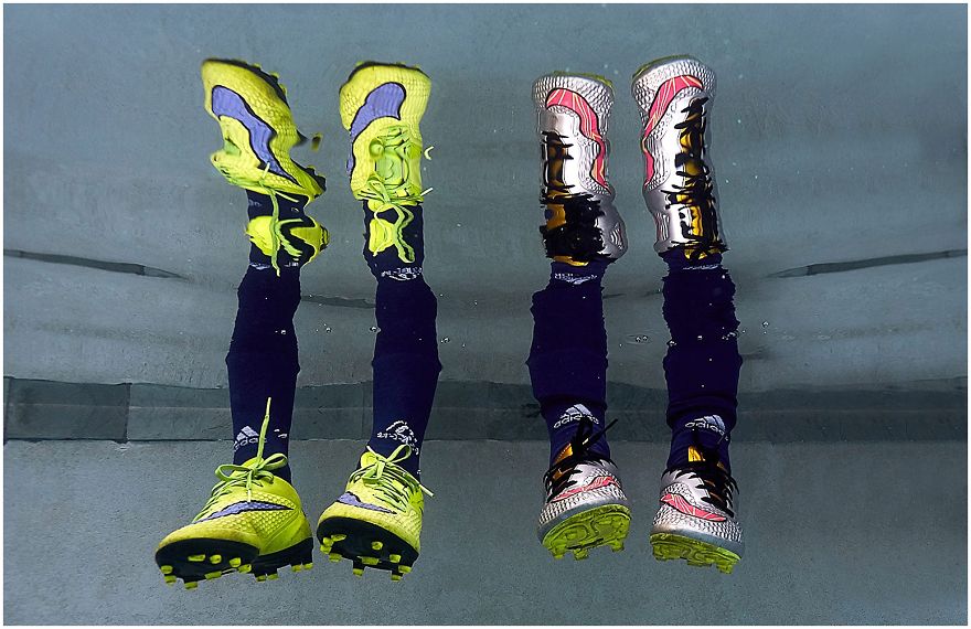 I Photograph Kids Playing Their Favorite Sports Underwater I Photograph Kids Playing Their Favorite Sports Underwater