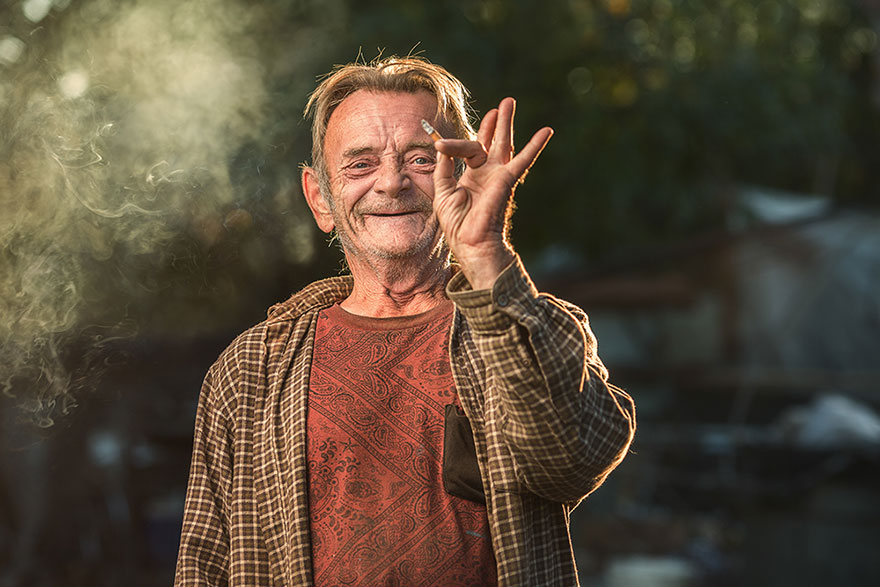 lighting-homeless-people-portraits-underexposed-aaron-draper-18 lighting-homeless-people-portraits-underexposed-aaron-draper-18