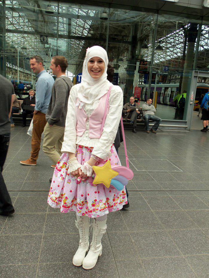 muslim-lolita-hijab-japanese-fashion-anime-24 muslim-lolita-hijab-japanese-fashion-anime-24