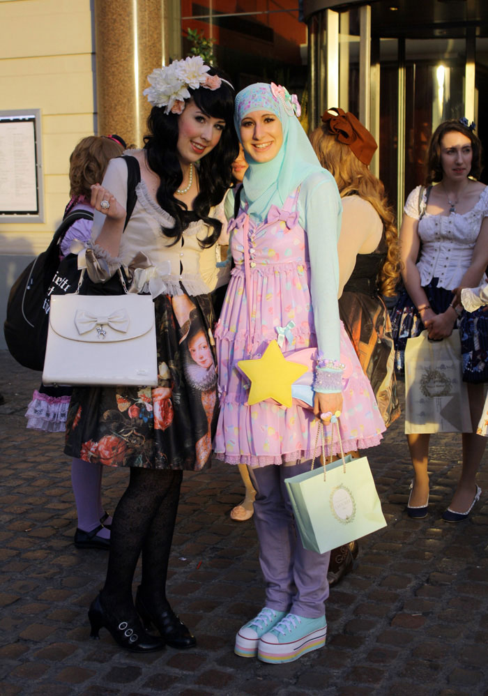 muslim-lolita-hijab-japanese-fashion-anime-37