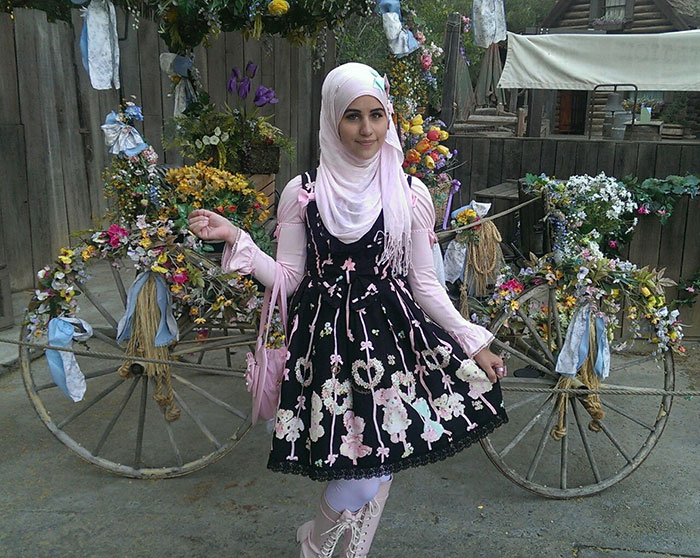 muslim-lolita-hijab-japanese-fashion-anime-38 muslim-lolita-hijab-japanese-fashion-anime-38